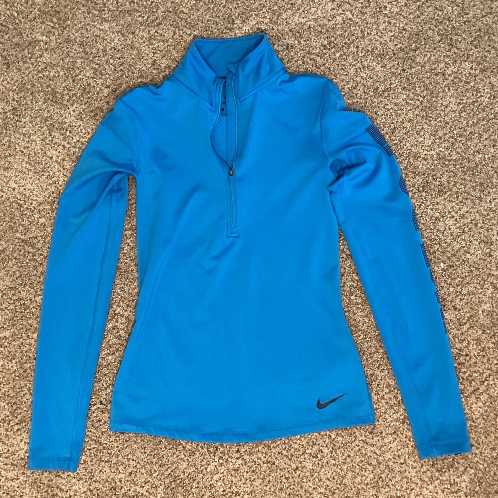 Nike Dri-Fit 1/4 Zip Pullover in Blue